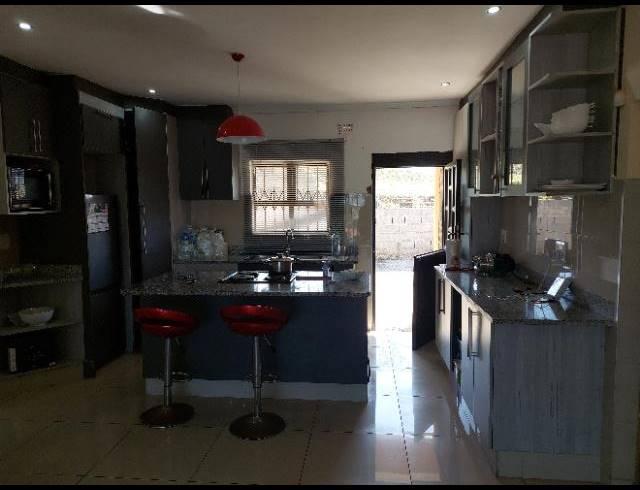 3 BEDROOM HOUSE FOR SALE IN ILFRACOMBE